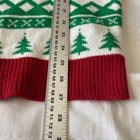 Urban Heritage Christmas Sweater Size Small - Picture 8 of 9